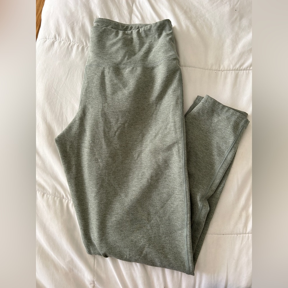 Danskin Capri leggings